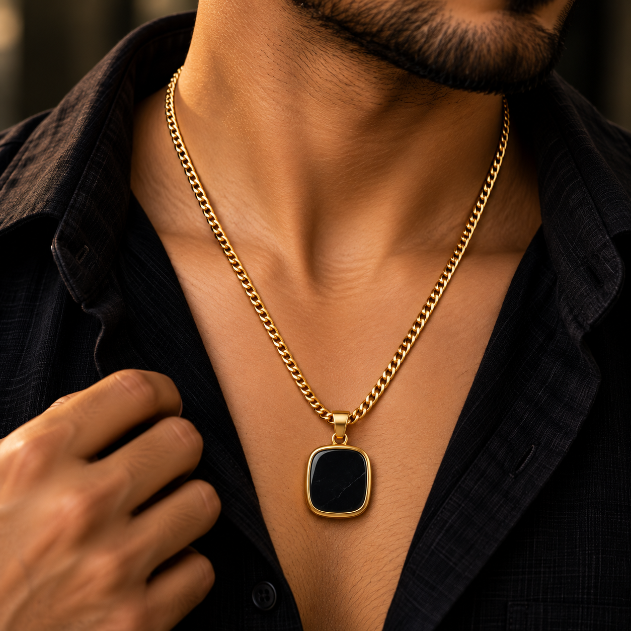 Noir Square Pendant Chain thumbnail 2